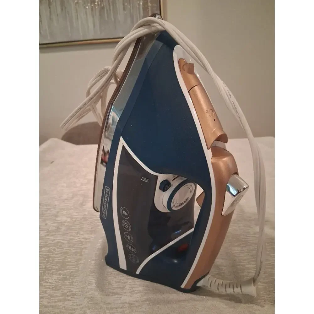 BLACK+DECKER D3300 Elite Pro Series STEAM IRON LAUNDRY EXCELLENT USED CONDITION